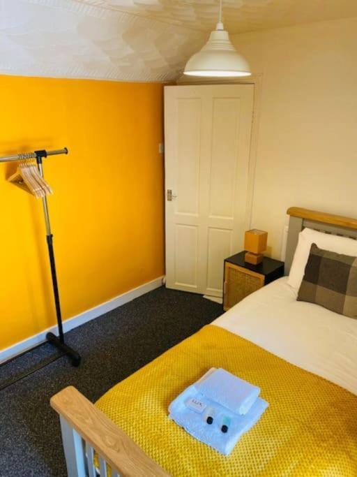 Abertillery Goldcroftヴィラ エクステリア 写真